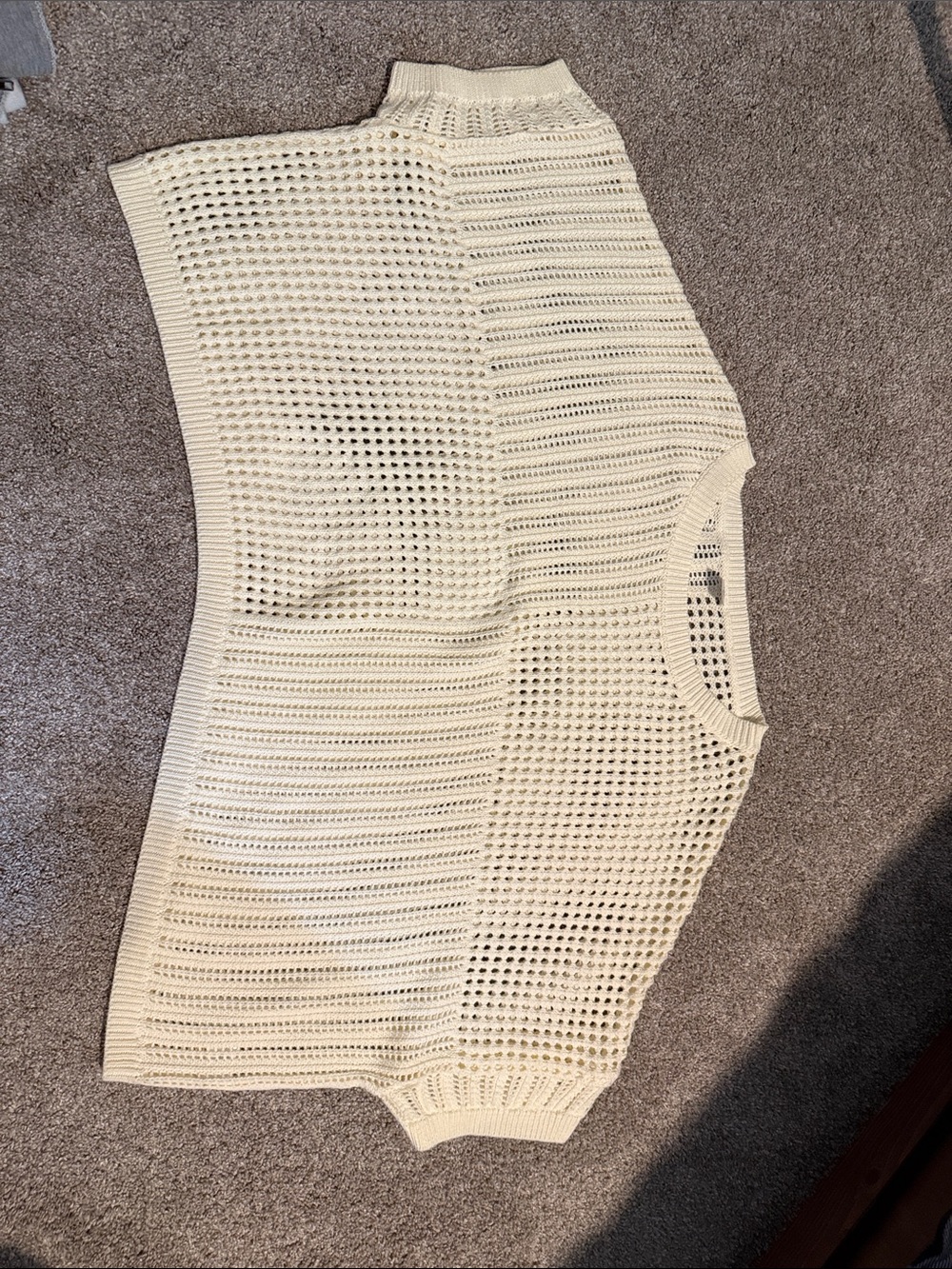 Women's Cream Open-Knit Short - Unbranded